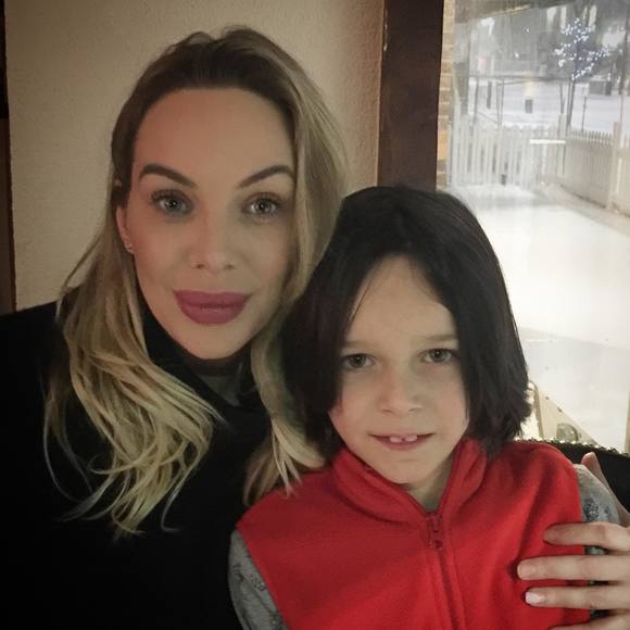 Meet your Posher, Ash - Picture 1 of 1